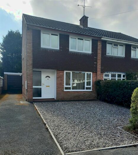 3 Bedroom Semi-Detached House To Rent In Leasowe Close, Great Haywood, Stafford, ST18