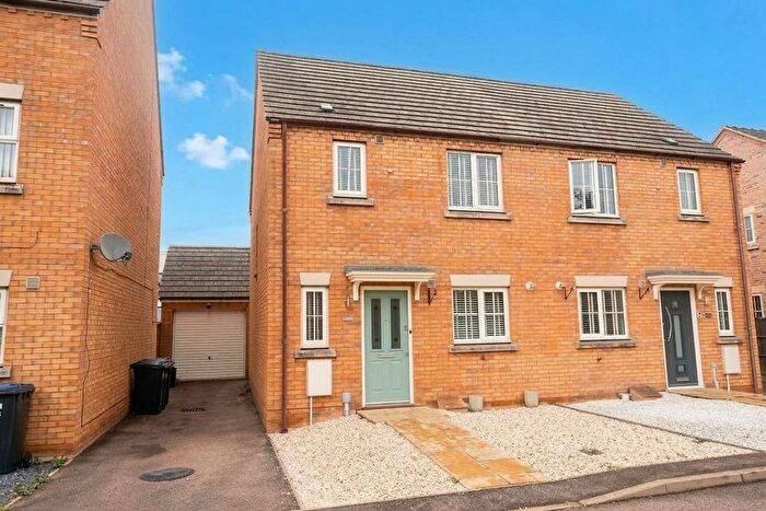 3 Bedroom Semi-Detached House For Sale In Lester Way, Littleport, CB6