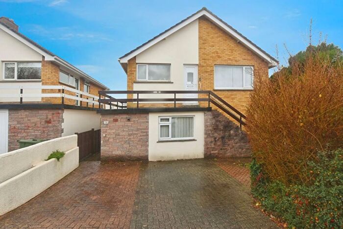 2 Bedroom Flat For Sale In Moor Park Road, Kingskerswell, Newton Abbot, Devon., TQ12