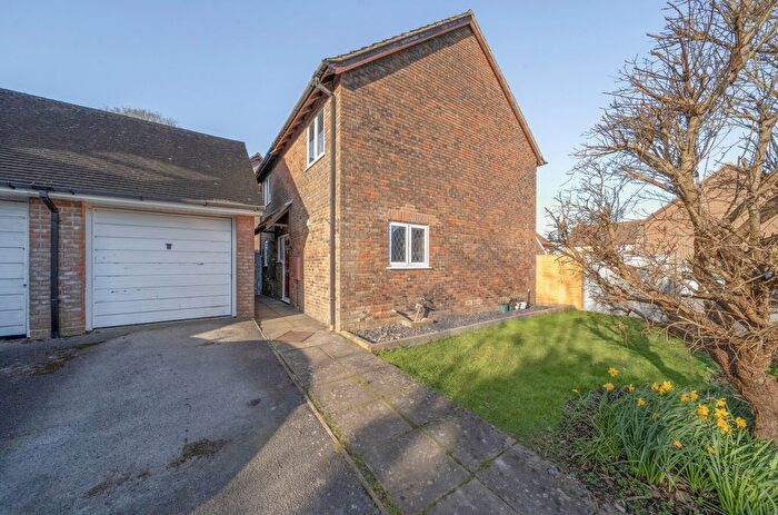 3 Bedroom Detached House For Sale In Long Barrow Close, South Wonston, Winchester, Hampshire, SO21