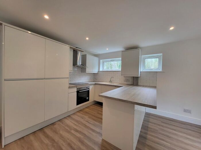 1 Bedroom Flat To Rent In The Heights, Swindon, SN1