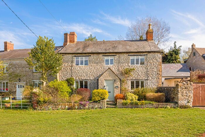 5 Bedroom Detached House For Sale In Main Street, Hethe, OX27