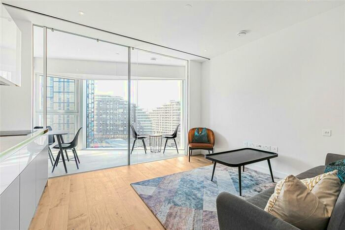 1 Bedroom Apartment To Rent In Electric Boulevard, London, SW11