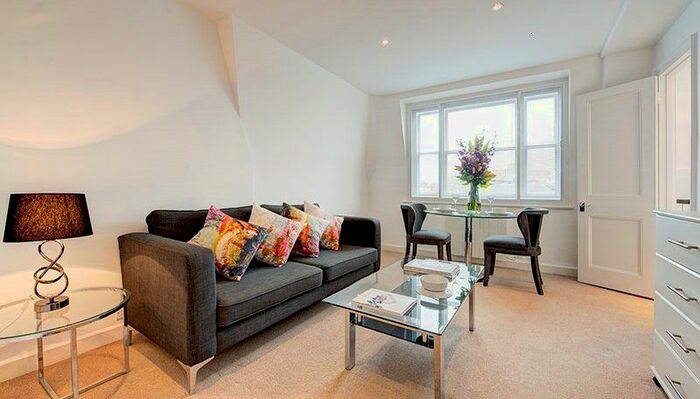 Studio To Rent In Hill Street, London, W1J