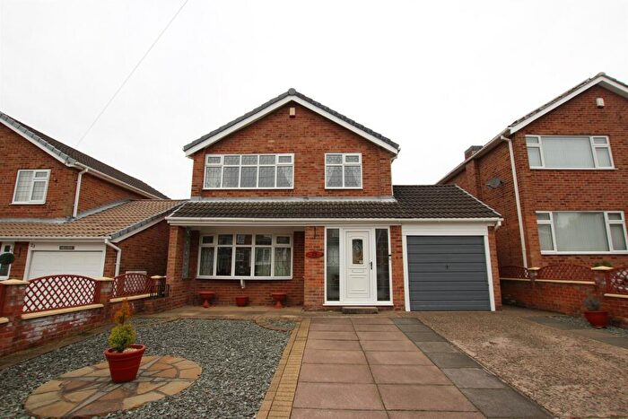 3 Bedroom Detached House To Rent In Ornsay Close, Nottingham, NG5