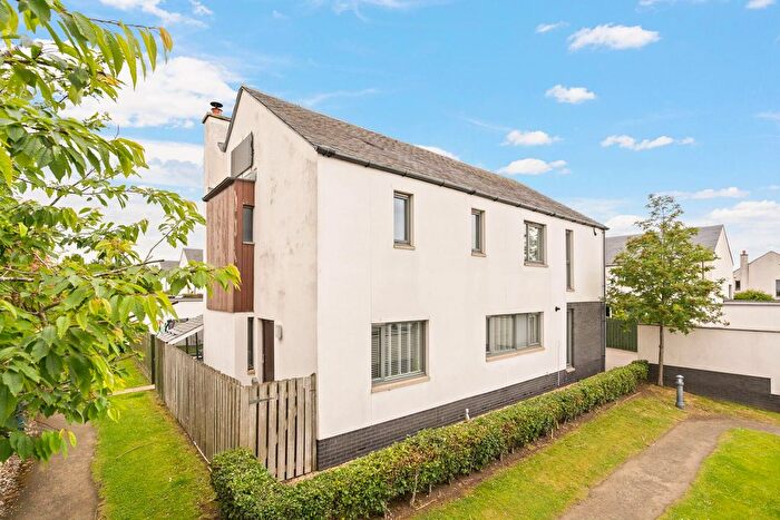 4 Bedroom Detached House For Sale In Maryfield Drive, Bo'ness, EH51