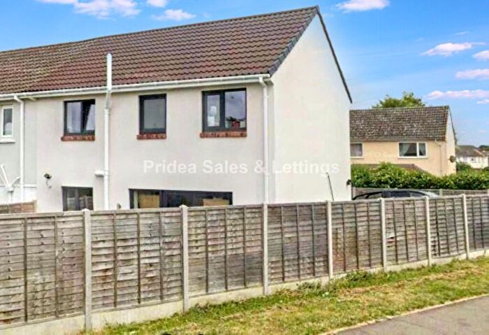4 Bedroom Semi-Detached House For Sale In Heapham Road, Gainsborough, DN21