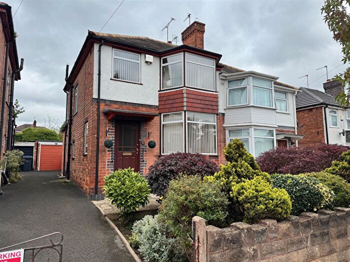 3 Bedroom Semi-detached House For Sale In Ermington Crescent, Castle Bromwich, Birmingham, B36