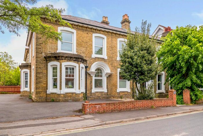 1 Bedroom Flat To Rent In The Avenue, Southampton, SO17