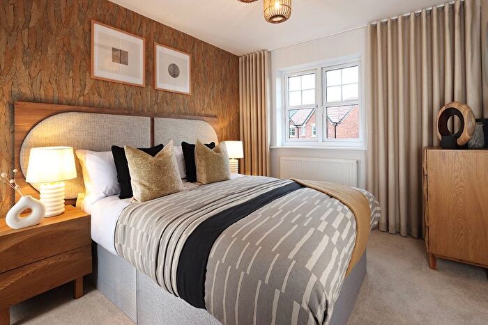 4 Bedroom Detached House For Sale In Cuerden Place, Clayton-Le-Woods, Lancashire, PR25 - Photo 9