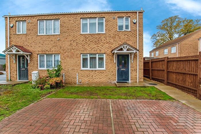 3 Bedroom Semi-detached House For Sale In Timber Yard Gardens, Wisbech, PE13