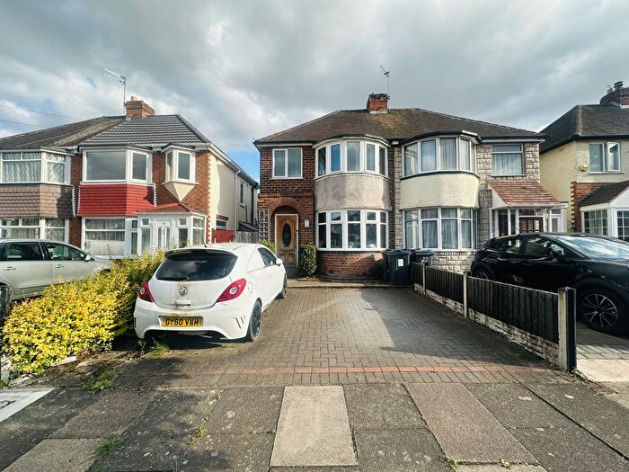 3 Bedroom Semi-Detached House To Rent In Edgemond Avenue, Birmingham, B24