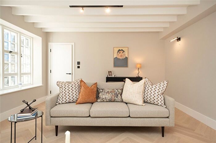3 Bedroom Flat For Sale In Thornton Heights, Hillside, Wimbledon, London, SW19