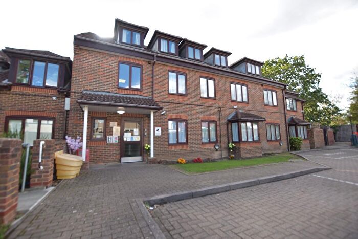 1 Bedroom Property For Sale In Corbins Lane, Harrow, HA2