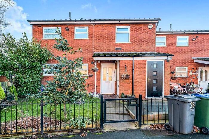 2 Bedroom Flat To Rent In Barncroft Street, West Bromwich, West Midlands B70