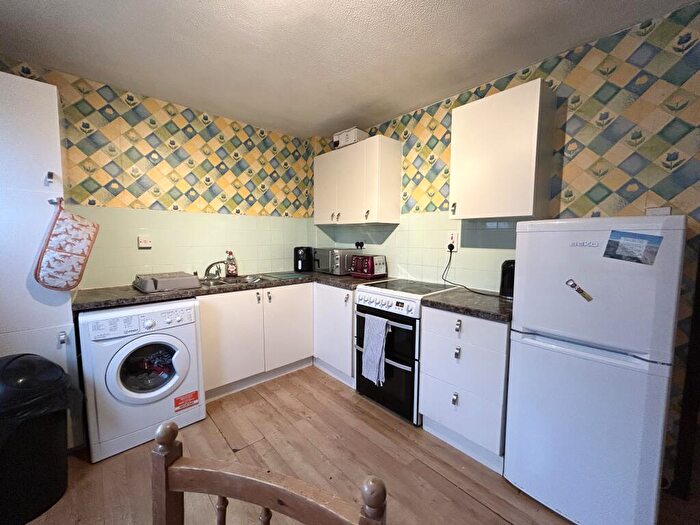 2 Bedroom End Of Terrace House To Rent In Watson Street, M27