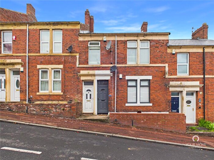 3 Bedroom Flat For Sale In King Edward Street, Gateshead, NE8