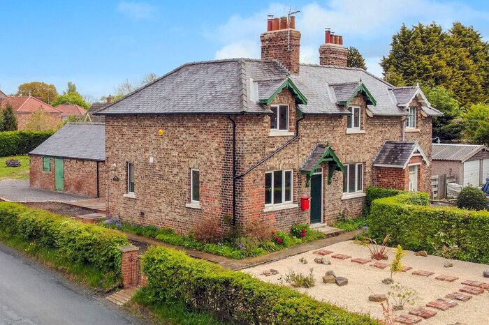 3 Bedroom Semi-Detached House To Rent In Gables, Stockton-On-The-Forest, York, YO32