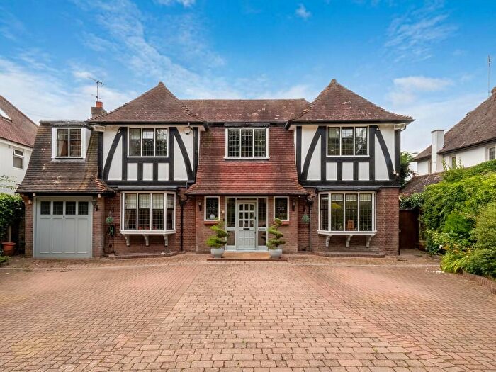 5 Bedroom Detached House To Rent In Park Drive, Harrow Weald, HA3