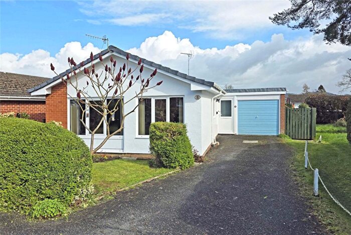 2 Bedroom Bungalow For Sale In Cortay Park, Llanyre, Llandrindod Wells, Powys, LD1