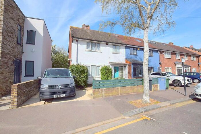 3 Bedroom Property To Rent In Argyle Road, Stratford, E15