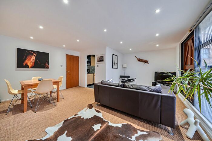 2 Bedroom Flat For Sale In Grange Road, London, SE1