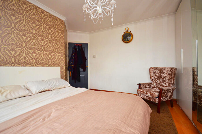 3 Bedroom Terraced House To Rent In Wilmington Gardens, Barking, IG11