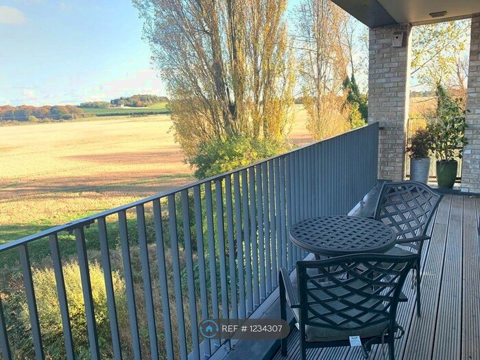 2 Bedroom Flat To Rent In Raeburn House, Cambridge CB2