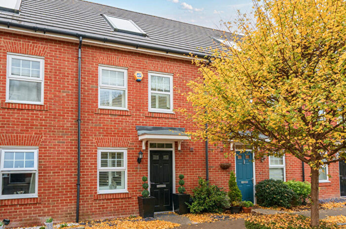 2 Bedroom Terraced House For Sale In Erickson Gardens, Bromley, Kent, BR2