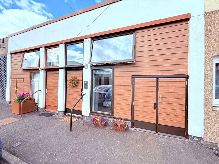 1 Bedroom Terraced House For Sale In Drumpark Avenue, Bo'ness, EH51