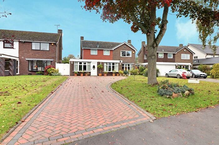 4 Bedroom Detached House For Sale In Top Road, Acton Trussell, Staffordshire, ST17