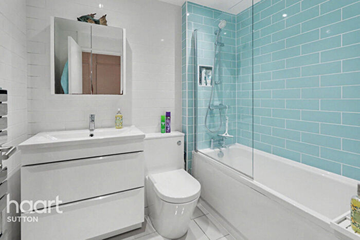 2 Bedroom Apartment For Sale In Albion Road, Sutton, SM2