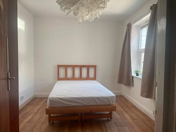 4 Bedroom Flat For Sale In Filey Street, Sheffield, S10
