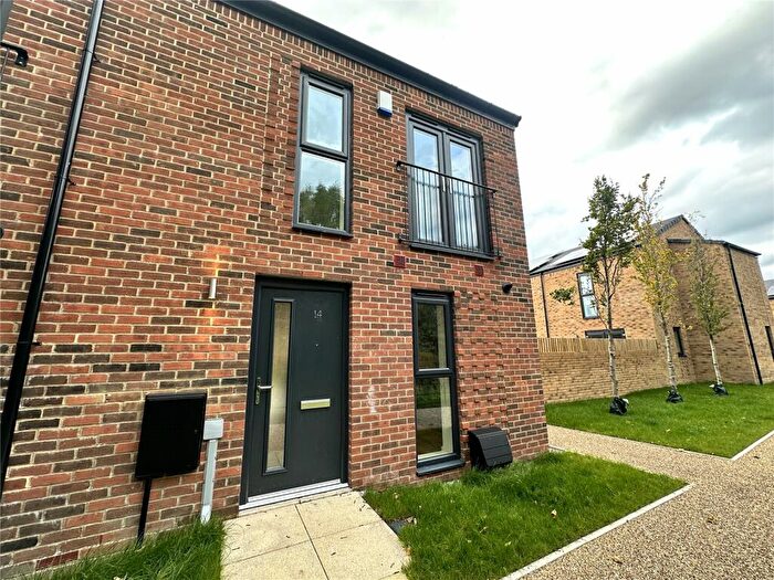 3 Bedroom Terraced House To Rent In Furlong Way, (Castle Irwell ), Manchester, M6