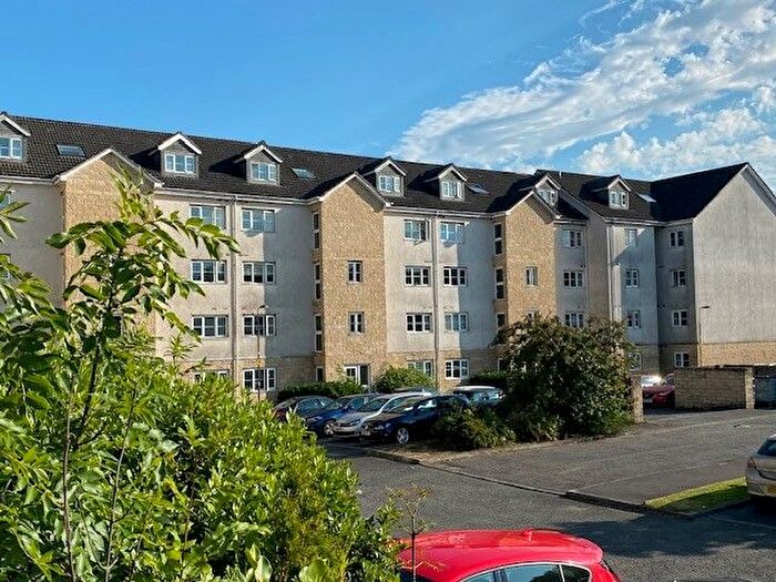 3 Bedroom Flat To Rent In Queens Crescent, Livingston, West Lothian, EH54
