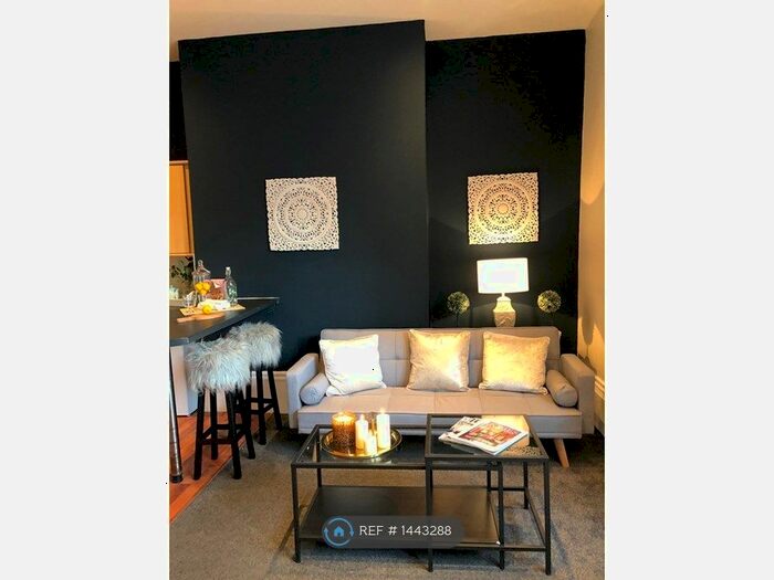 2 Bedroom Flat To Rent In Argyle Square, Sunderland, SR2