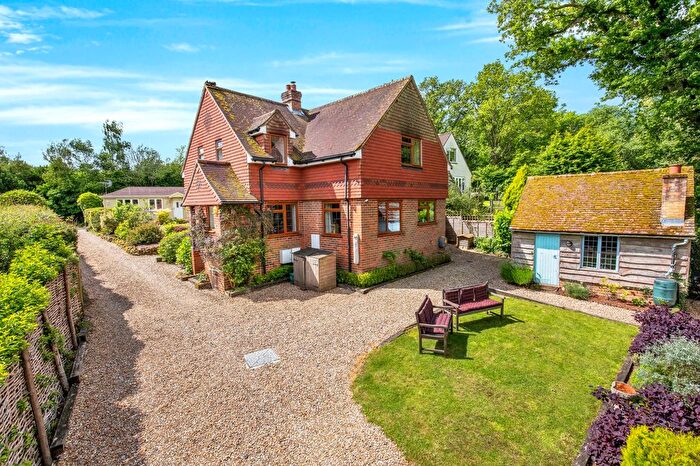 4 Bedroom Cottage For Sale In Petworth Road, Haslemere, GU27