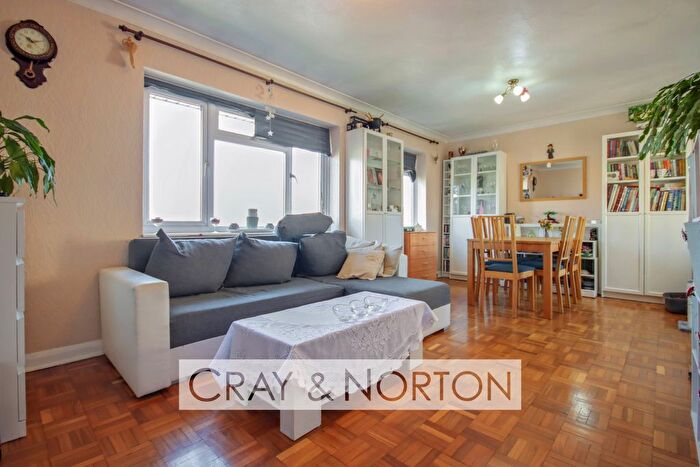 2 Bedroom Flat For Sale In Ashburton Road, East Croydon, CR0
