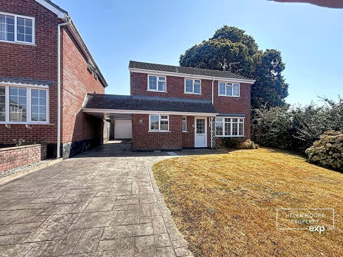 4 Bedroom Detached House For Sale In Trehill Road, Ivybridge, Devon, PL21