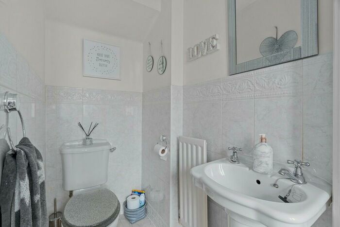 3 Bedroom Terraced House For Sale In Thyme Avenue, Whiteley, PO15