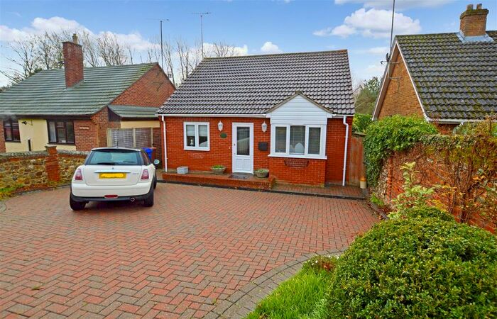 3 Bedroom Detached Bungalow For Sale In Rectory Road, Kedington, Haverhill CB9