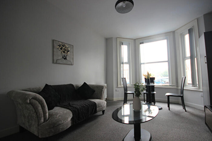 1 Bedroom Flat To Rent In Flat, Albert Avenue, Hull, HU3