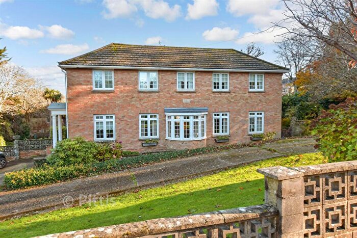 5 Bedroom Detached House For Sale In Chatsworth Avenue, Shanklin, Isle Of Wight, PO37