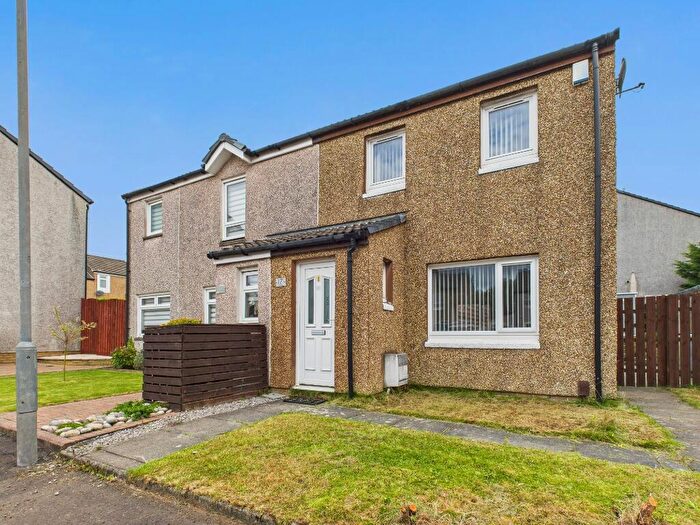 3 Bedroom Semi-Detached House To Rent In Leven Way, Gardenhall, East Kilbride, G75