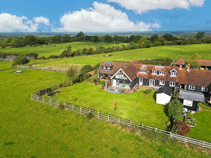 5 Bedroom Semi-Detached House For Sale In Lower Farm St. Leonards Hill Windsor, Berkshire, SL4