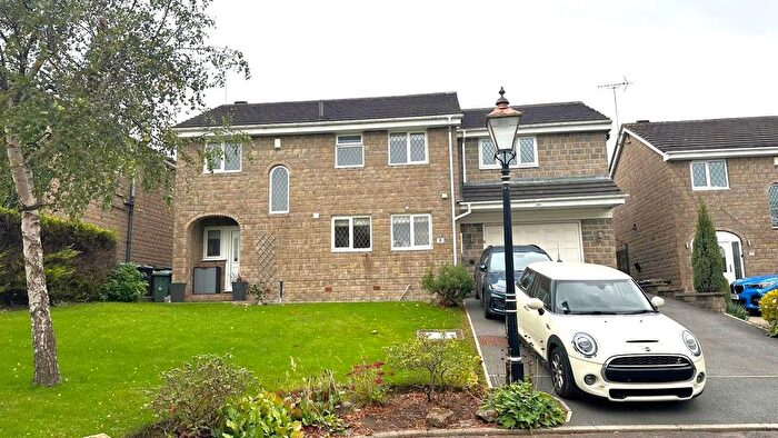 5 Bedroom Detached House For Sale In Crofters Green, Idle, Bradford, BD10