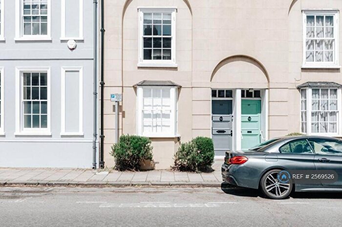 4 Bedroom Terraced House To Rent In New Street, Henley-On-Thames, RG9