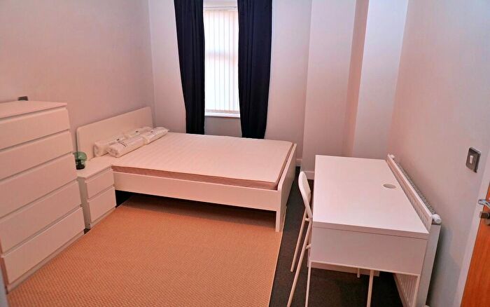 1 Bedroom Terraced House To Rent In Carisbrook Road, B17