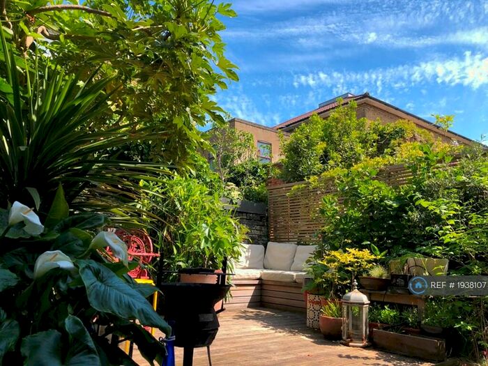 2 Bedroom Maisonette To Rent In Windus Road, London, N16