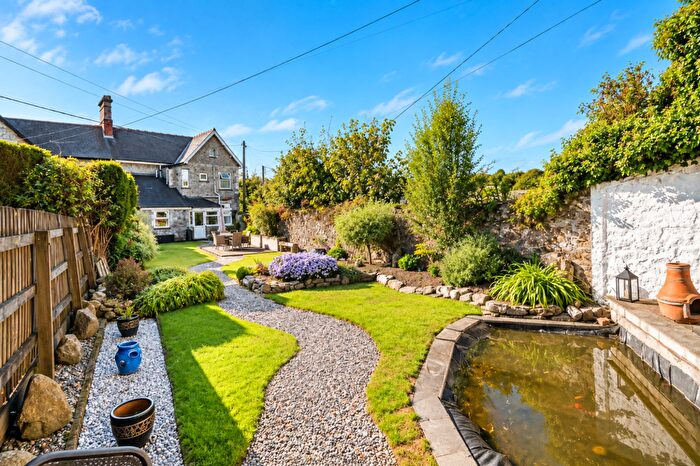 2 Bedroom Semi Detached House For Sale In Pondhu Road, St. Austell, PL25